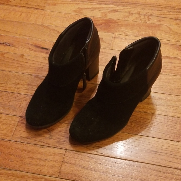 Clark's booties - Picture 2 of 7